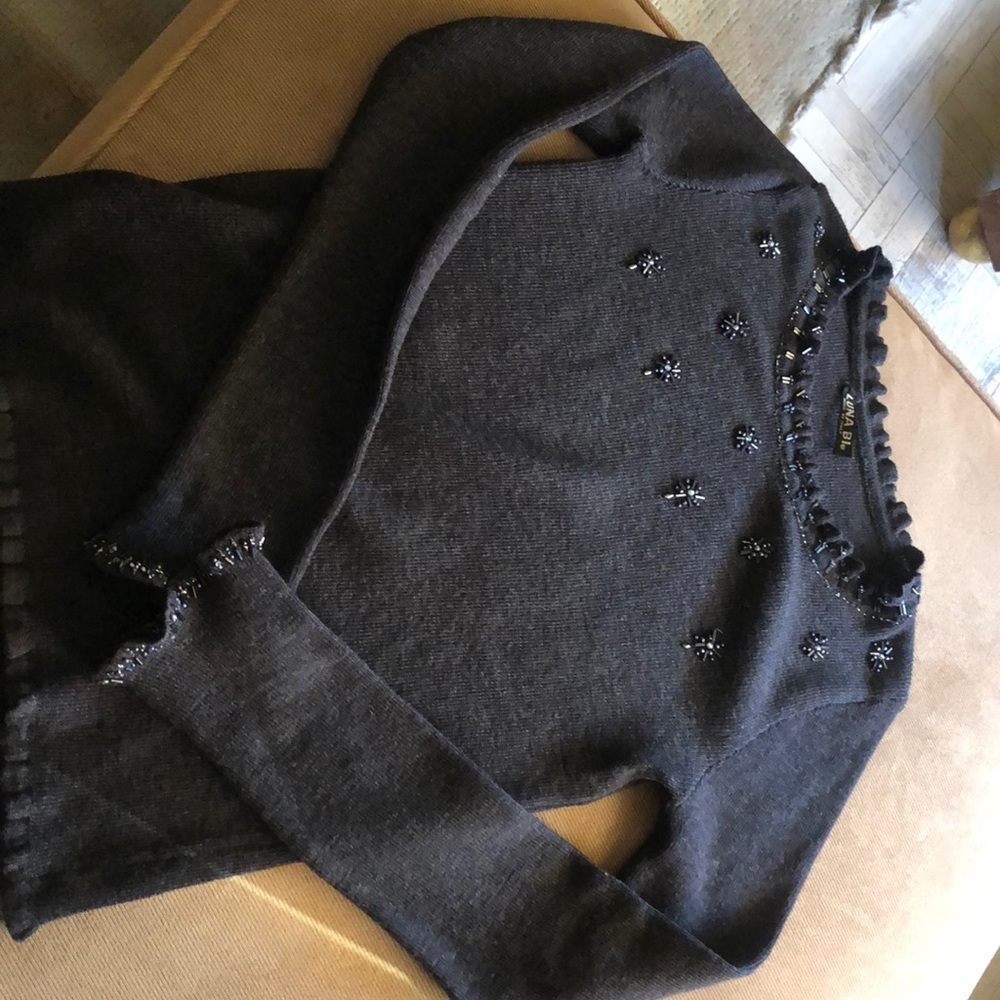 Fun gray merino wool sweater made in Italy